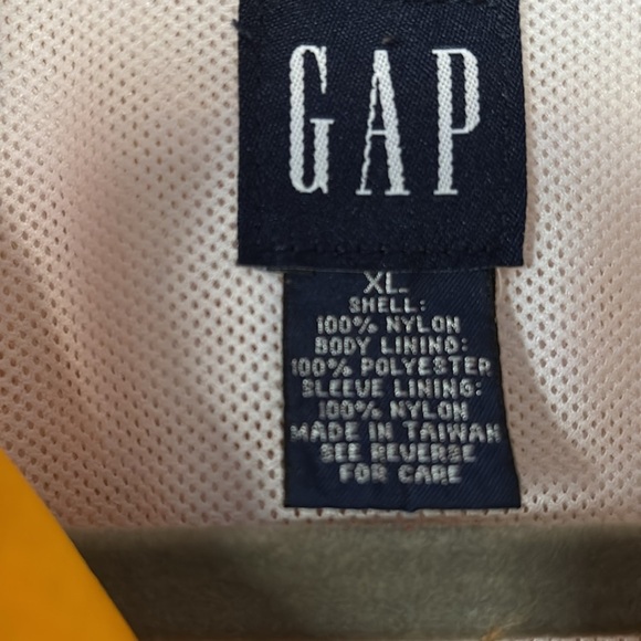 XL boys nylon spring jacket - Picture 3 of 3